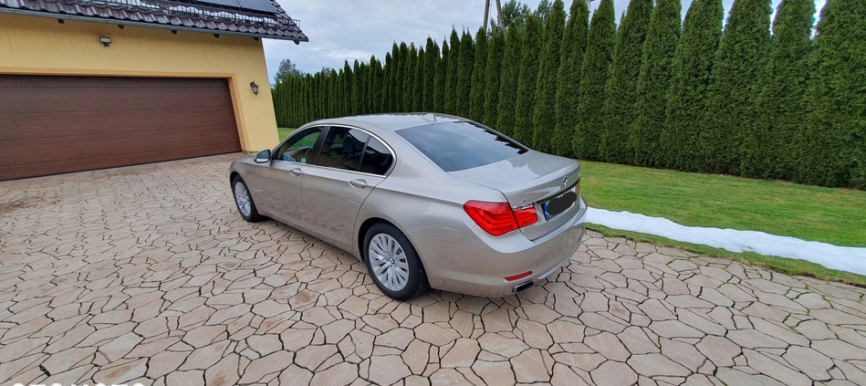 BMW Seria 7 cena 75000 przebieg: 240000, rok produkcji 2012 z Krapkowice małe 211